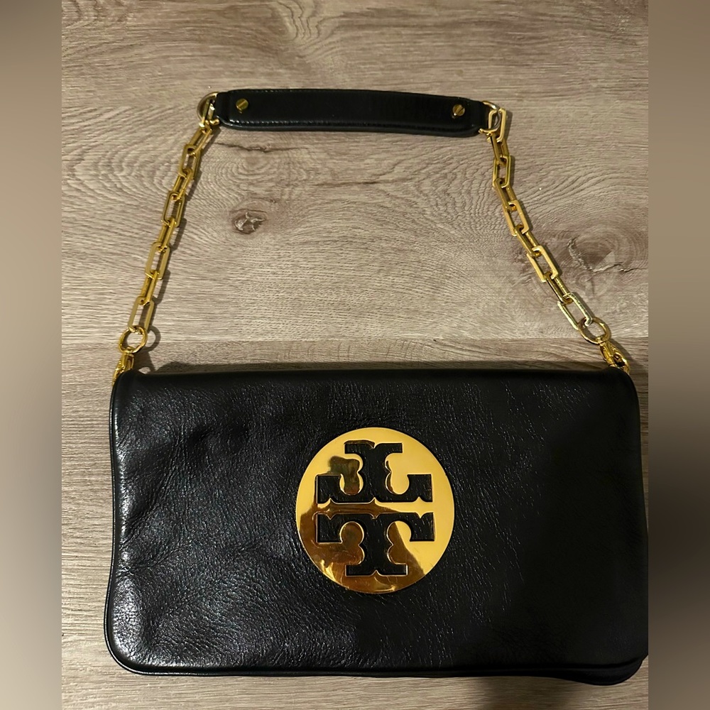 Black Tory Burch clutch